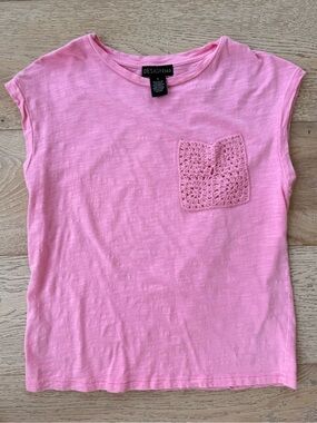 Design365 Pink Crochet Pocket Tee